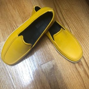Yellow Michael Kors Rubber Flats Sz 7